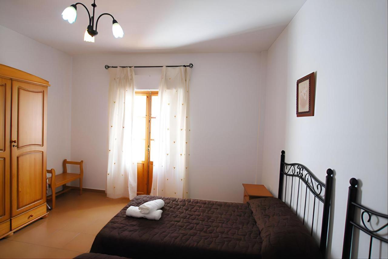 Apartamentos Garaje & Aire & Wifi & Solo Familias Y Parejas Conil De La Frontera Exterior foto